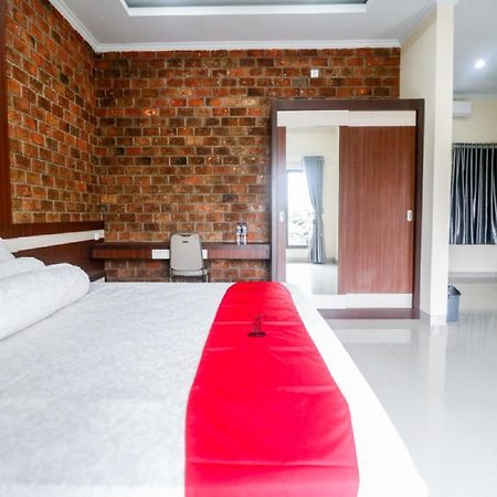 מדאן Reddoorz Plus Near Kualanamu Airport מראה חיצוני תמונה