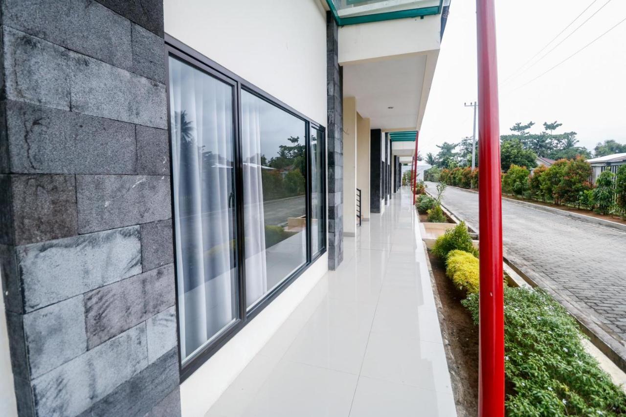 מדאן Reddoorz Plus Near Kualanamu Airport מראה חיצוני תמונה
