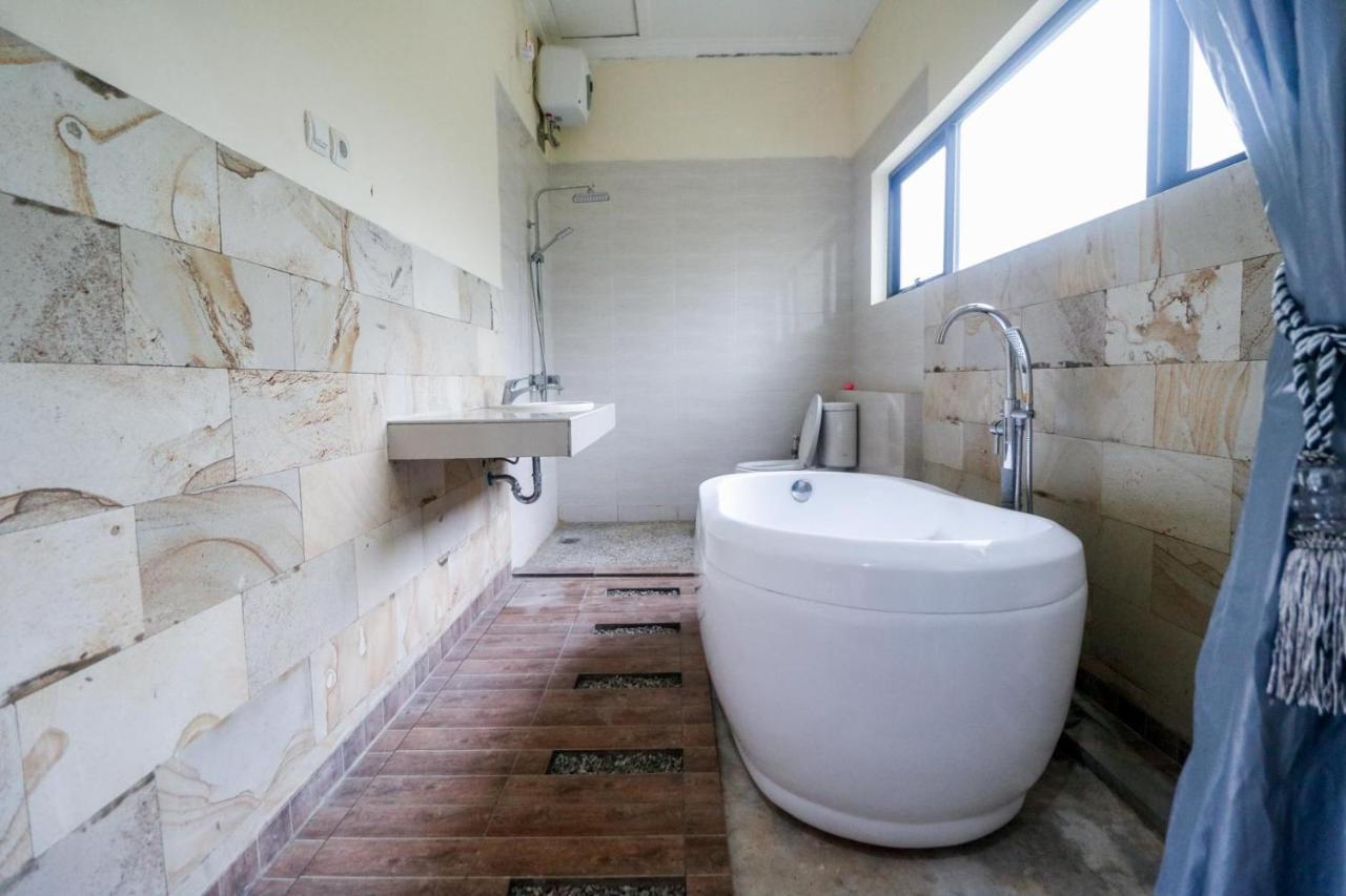 מדאן Reddoorz Plus Near Kualanamu Airport מראה חיצוני תמונה