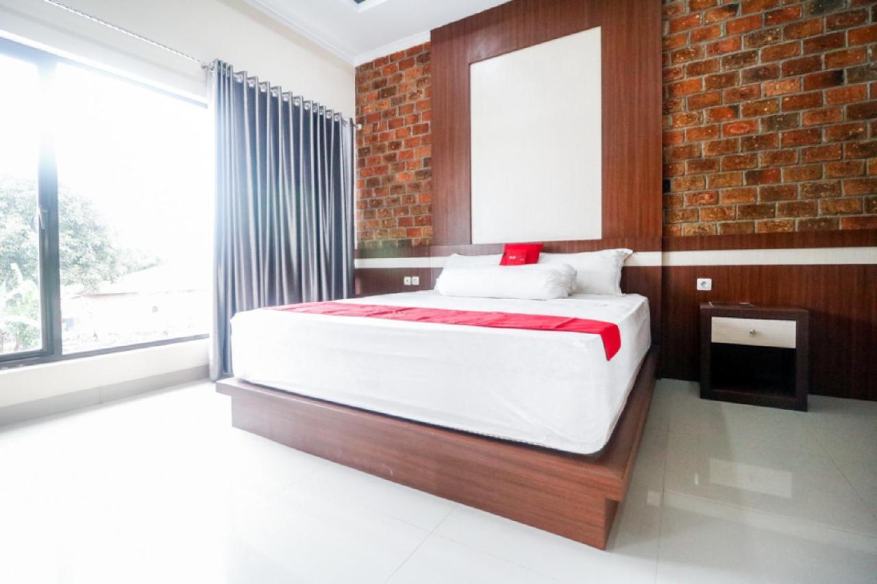 מדאן Reddoorz Plus Near Kualanamu Airport מראה חיצוני תמונה